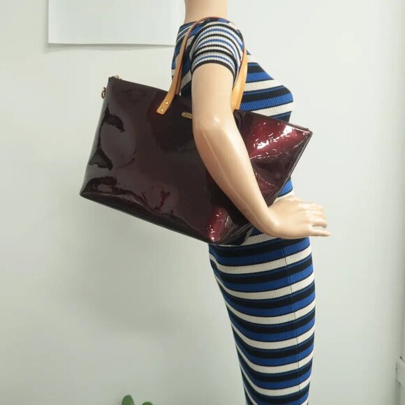 100% Authentic LOUIS VUITTON Bellevue Burgundy Patent Leather Tote - Picture 12 of 12
